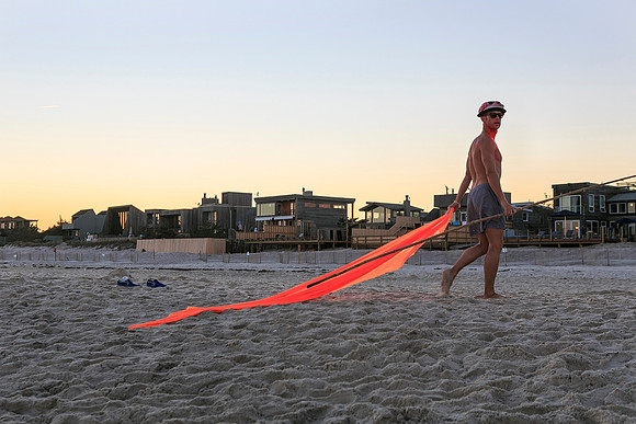 Performance at the beach in the Fire Island Pines | koitz photography